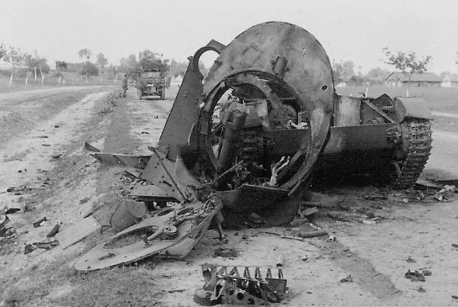 Т-26 после детонации боезапаса