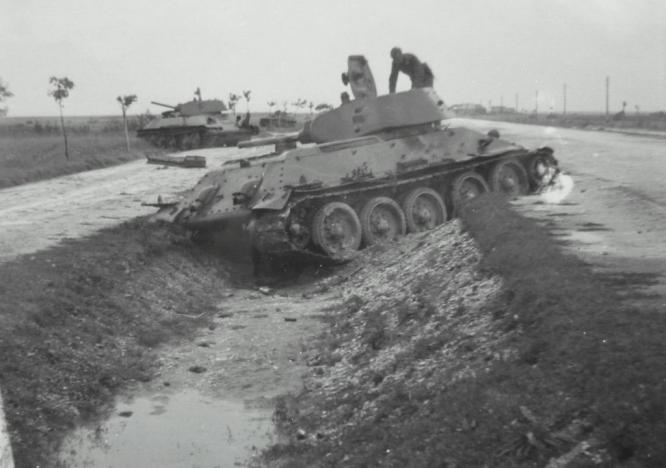 Подбитые Т-34