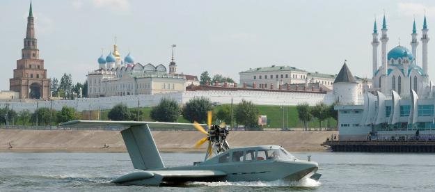 Ещё один неоплаченный летающий объект - экраноплан Казанского Авиационного Института РТ-6. Россия