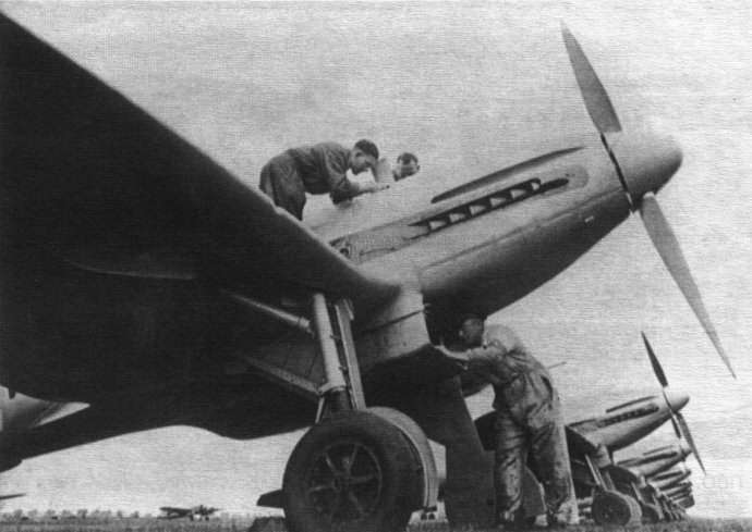 Соперник "Мессершмитта": истребитель Heinkel He-112. Германия