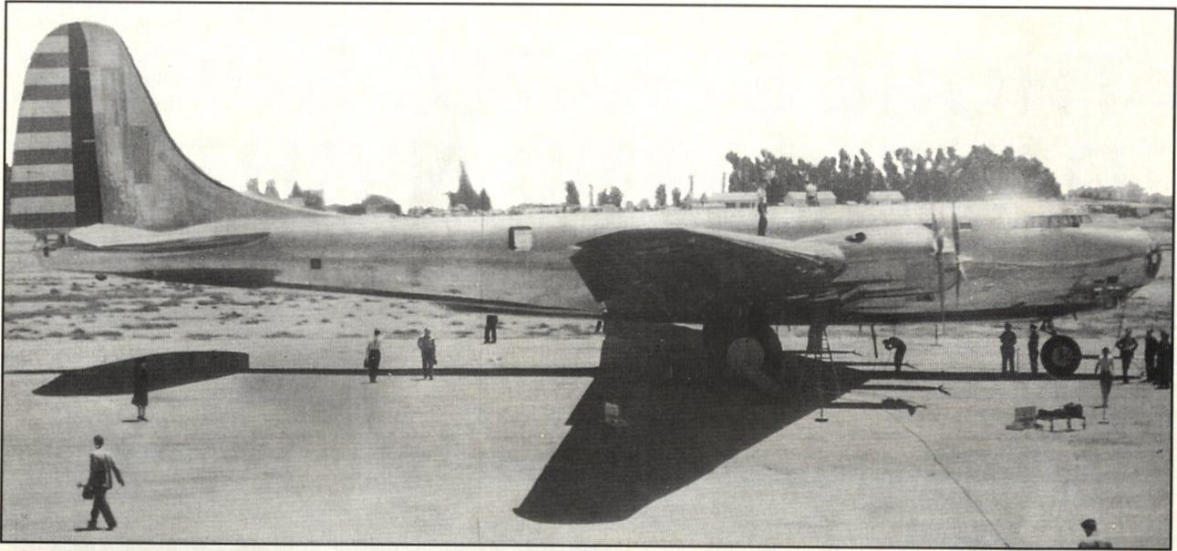 XB-19 снятый за несколько недель до первого полета