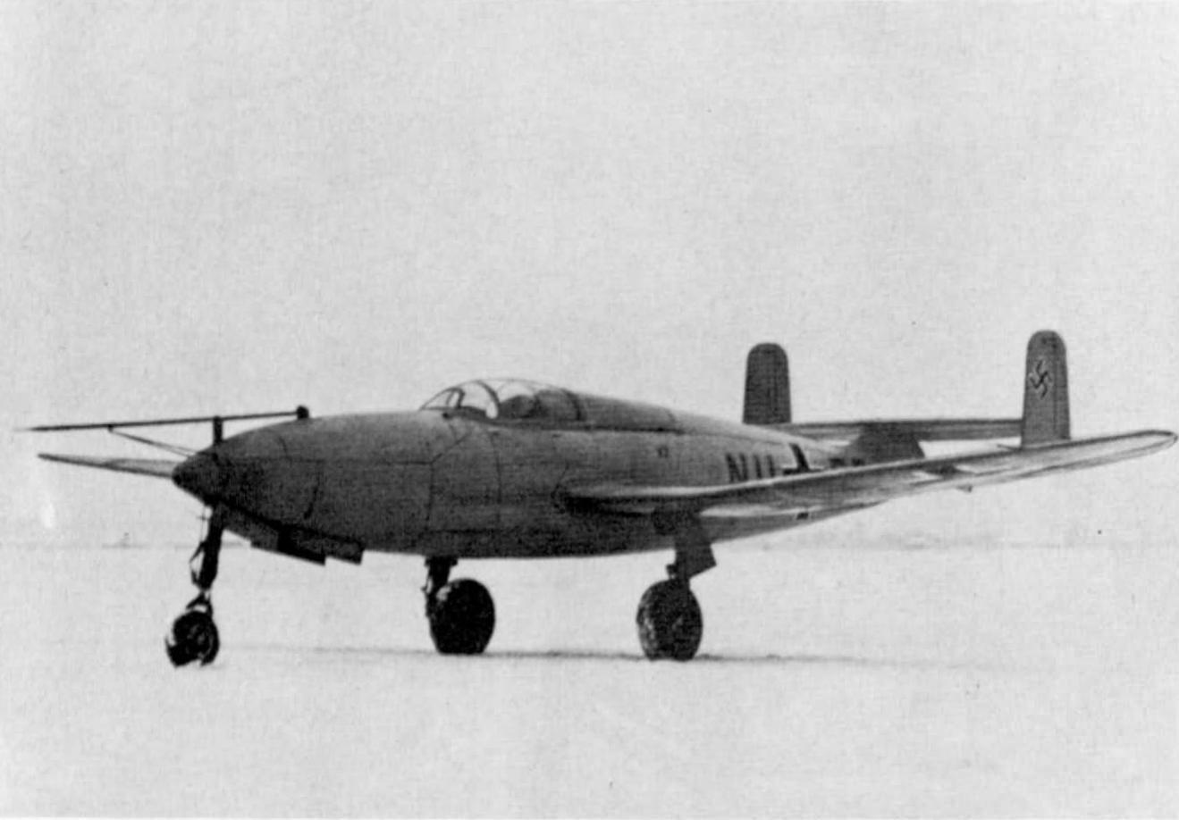 Рис. 22 He 280V7 с бортовыми опознавательными знаками NU + EB без силовой установки в испытательном центре DFS в Аинринге