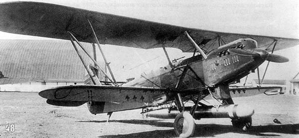 Первые советские палубные самолеты середины-конца 30-х годов (Р-5Т и И-15)