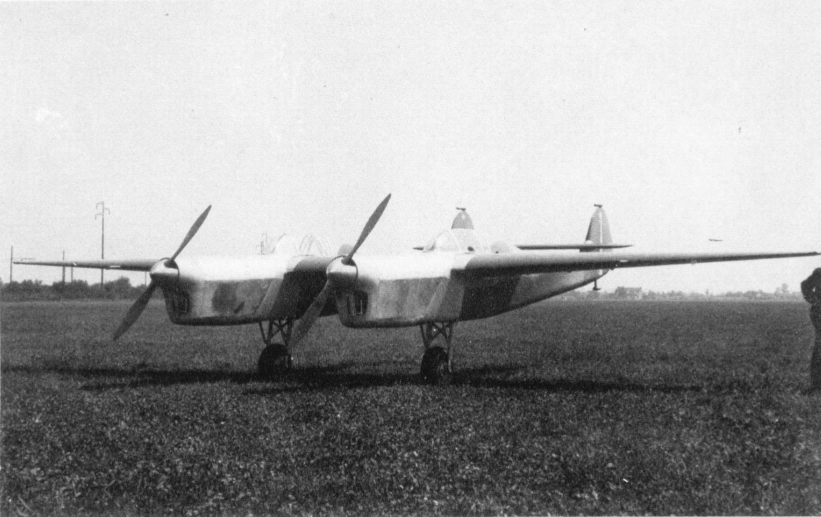 Ближний бомбардировщик Як-2 (ББ-22).