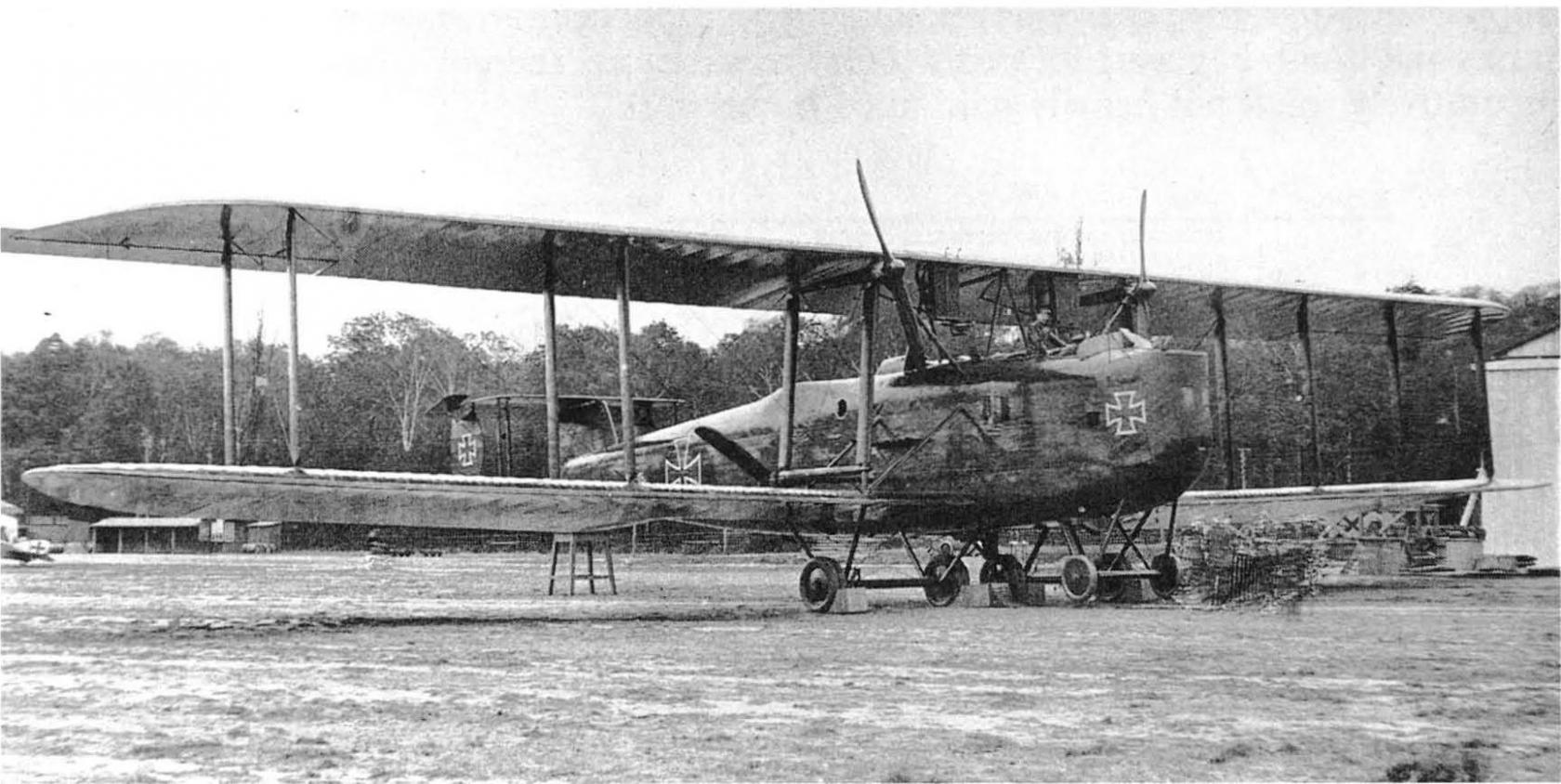 Тяжелые бомбардировщики Deutsche Flugzeugwerke. Тяжелый бомбардировщик DFW R.II. Германия