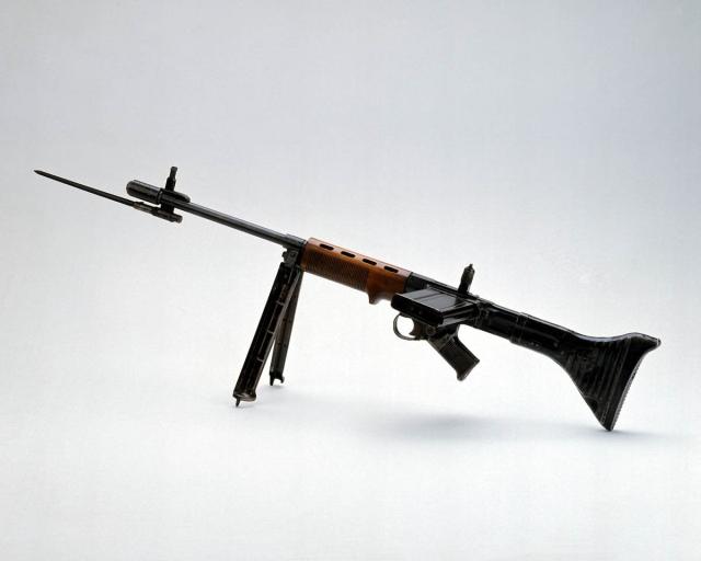 Идеальная винтовка «зеленых дьяволов» - автоматическая винтовка FG.42. Германия