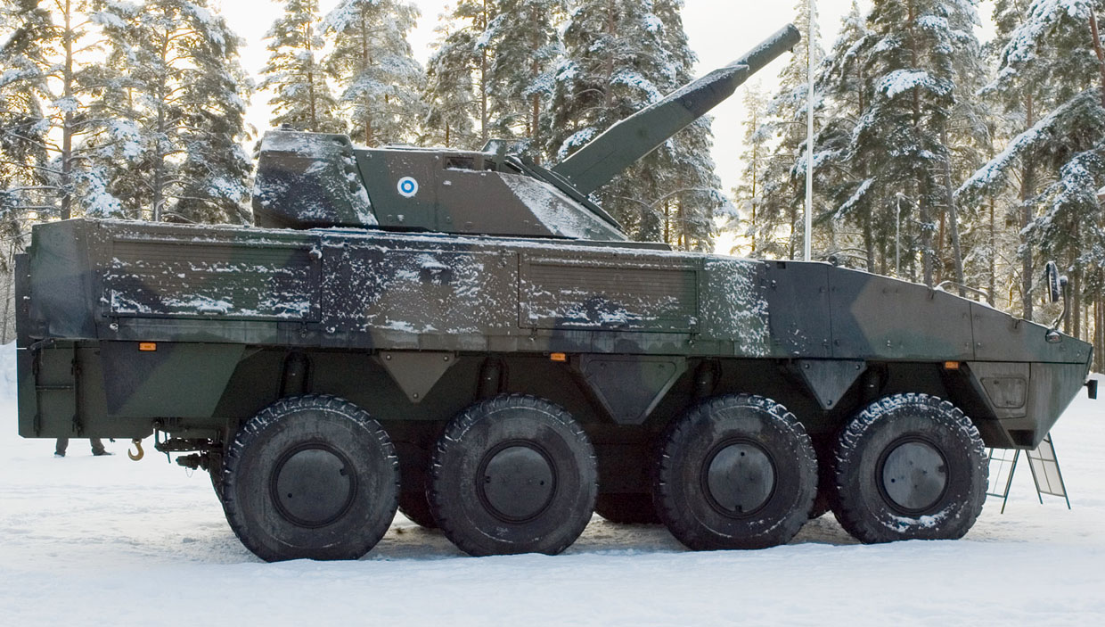 Минометная система AMOS на шасси Patria AMV финской армии