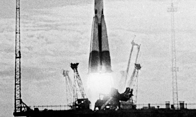 Космический аппарат был запущен в 1983 году для дистанционного зондирования планеты