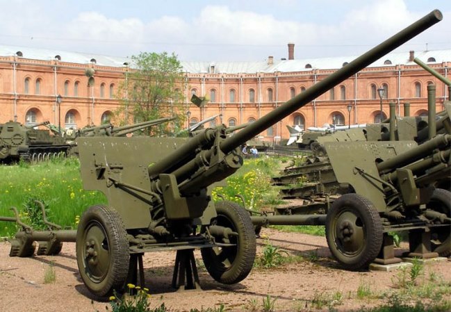 (57 мм противотанковая пушка ЗиС-2)