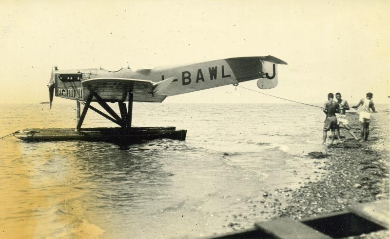 Японская "Ганза". Корабельные разведчики  "Type Hansa", Aichi Type 15Ko «Mi-go», Yokosho «Tatsu-go»