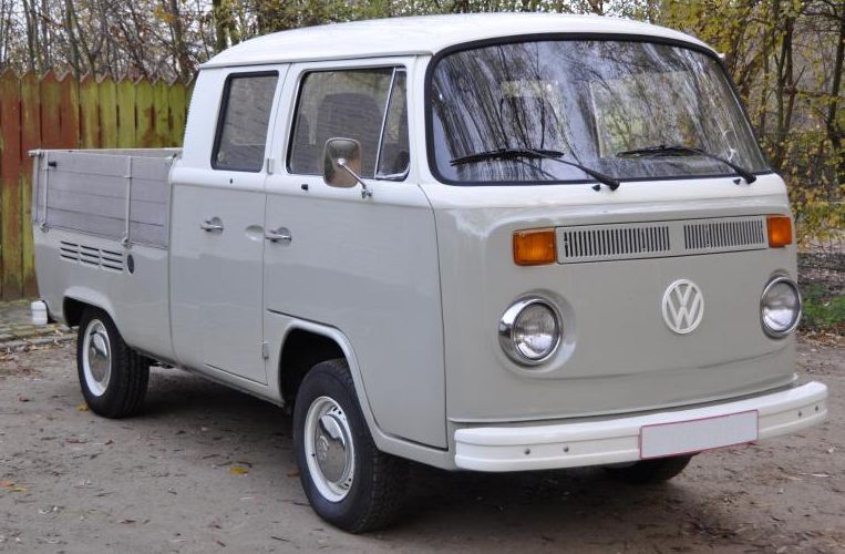 Автомобиль т 2. Volkswagen Transporter t2 пикап. Volkswagen t2 Pickup Gulf. Volkswagen t2 Pickup Tuning. Грузинский автопром сервант.