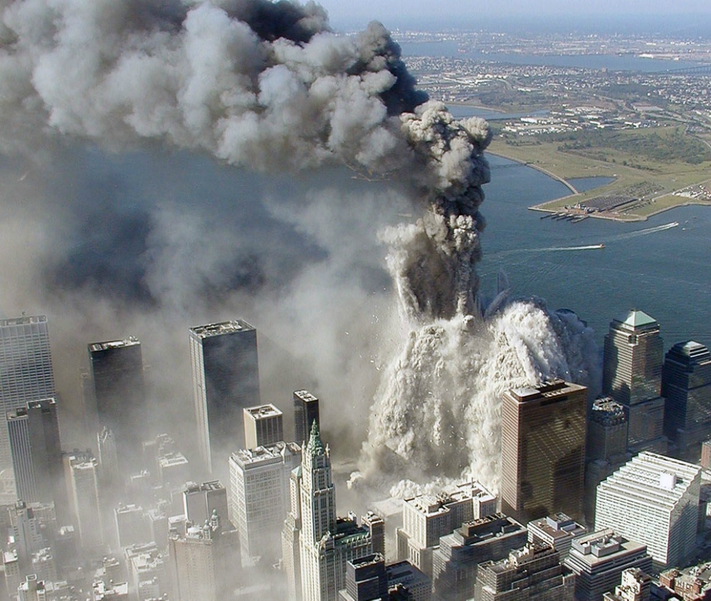 Теракт 9/11. Всемирный торговый центр. Нью-Йорк. Самые страшные кадры событий.