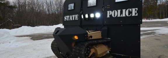 Робот SWAT – подвижный щит для спецназа