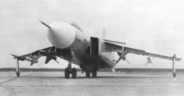 Перехватчик Яковлева Як-28-64.