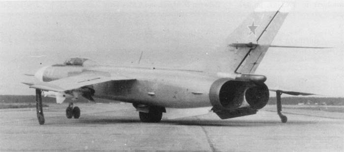 Перехватчик Яковлева Як-28-64.