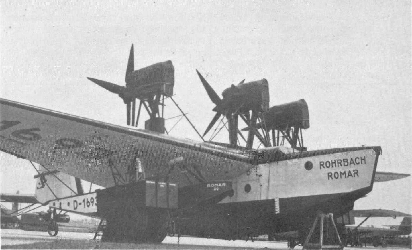 самолет pioneer 300. Alpi-aviation pioneer-400. Pioneer 230 самолет.