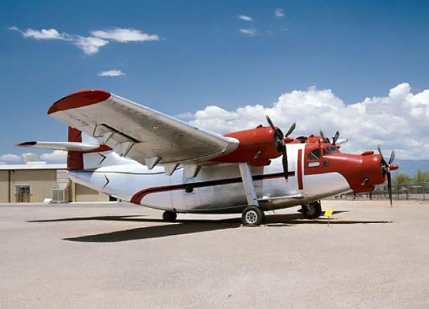 Опытный грузопассажирский самолет Northrop N-23 Pioneer и военно-транспортные самолеты YC-125 Raider. США