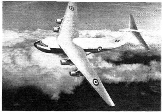 Проект военно-транспортного самолета Whitworth Gloster 681. Великобритания