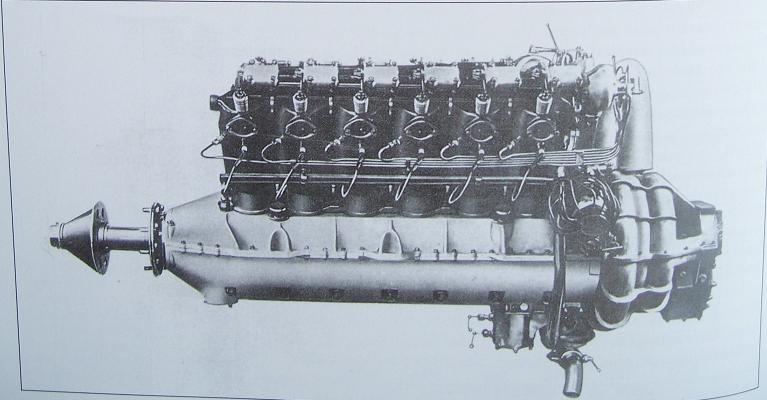Первый V-образный 12-ти цилиндровый двигатель L55 компании Jumo. Германия