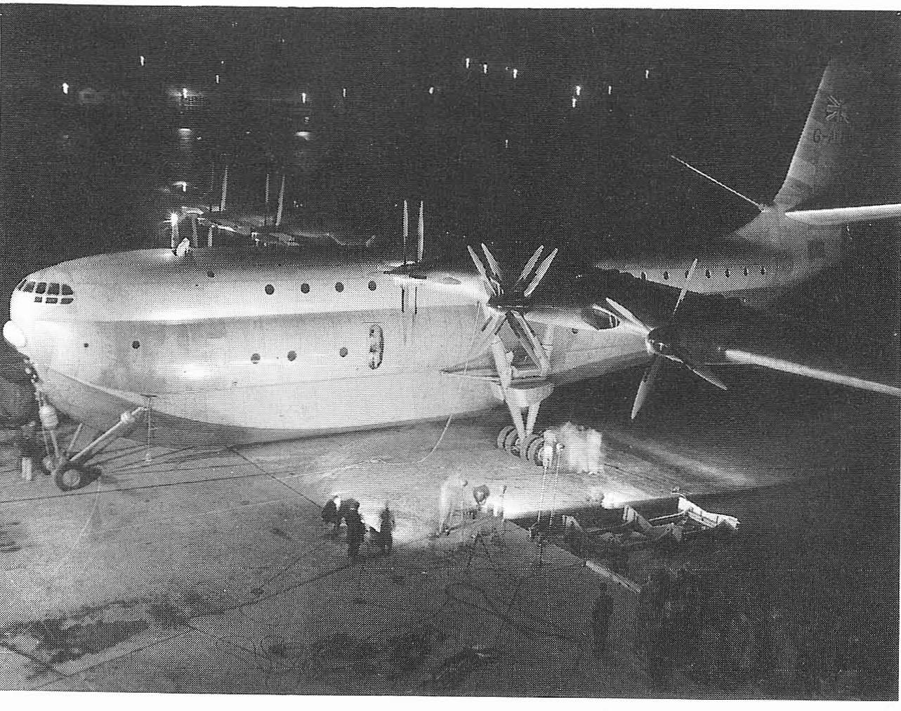 Ночь с 21 на 22 августа 1952 года, Princess G-ALUN, наконец, готов к первому запуску (Saunders-Roe)