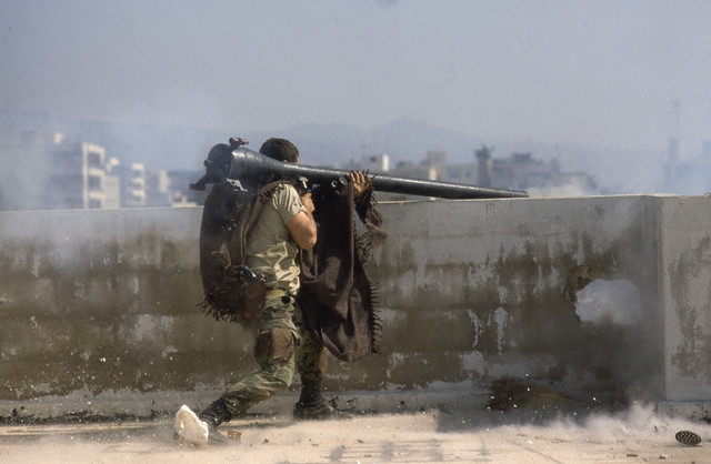 Ополченец выстрел с ручного БО. Бейрут 1982 год