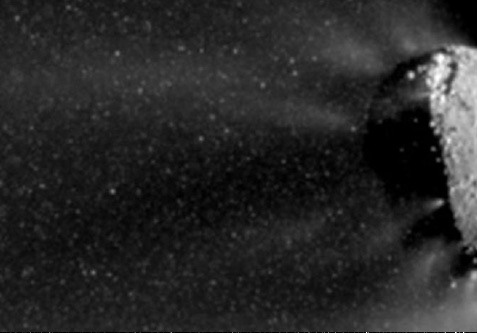 Астрономы изучили снежную бурю кометы Hartley 2 Альтернативная точка зрения