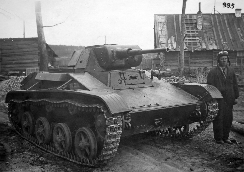 Опытный лёгкий танк Т-45, июнь 1942 года