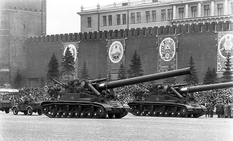 САУ на базе танка Т-10 – Ока и Конденсатор – 2П. СССР