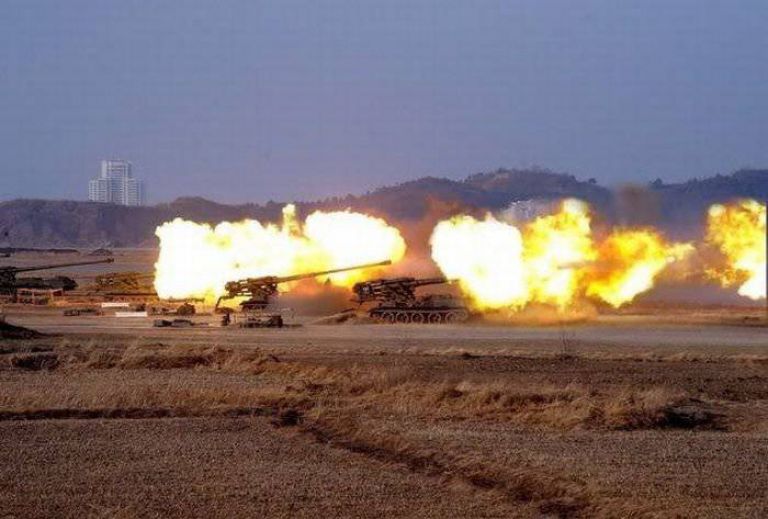 ( М1978 «Коксан»  ведёт огонь по Иракским позициям)