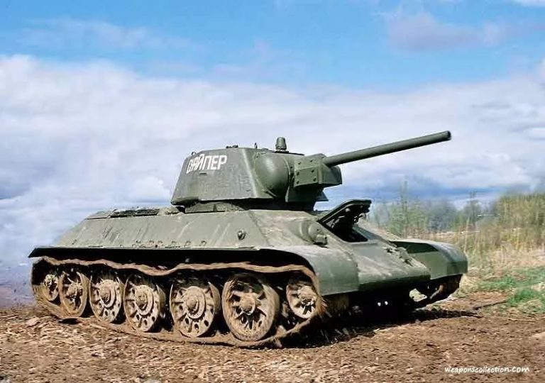 Против Т-34 немецкие машины были г***о.  Капитан А. В. Марьевский