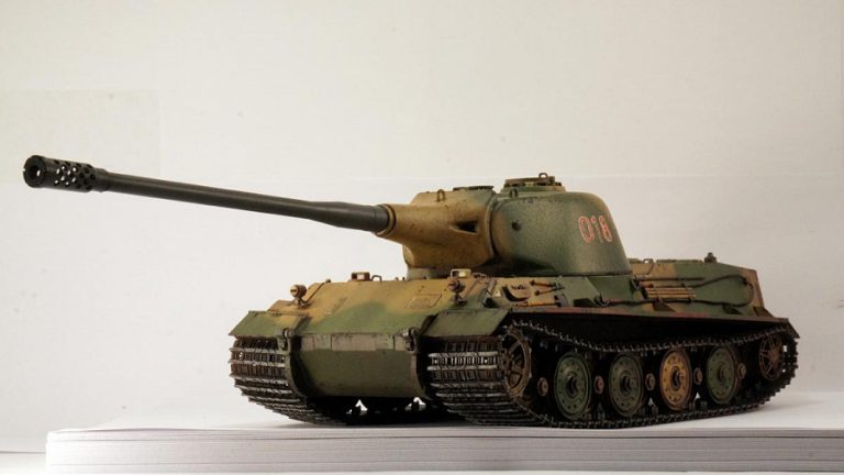 Супертяжёлый танк Panzerkampfwagen VII Lowe (Лев)