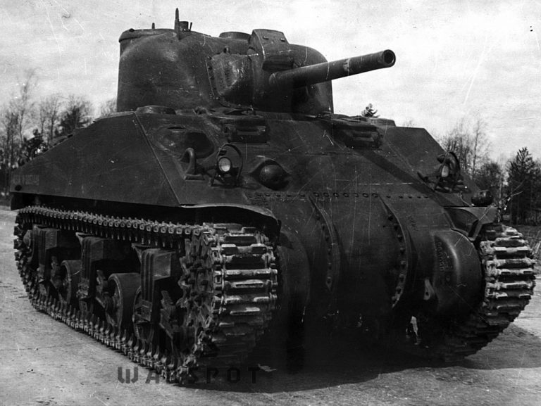 Второй танк с регистрационным номером U.S.A. W-3057449. Именно эта машина ныне хранится в парке «Патриот». На бронировке орудийной маски стоит противовес, позже демонтированный