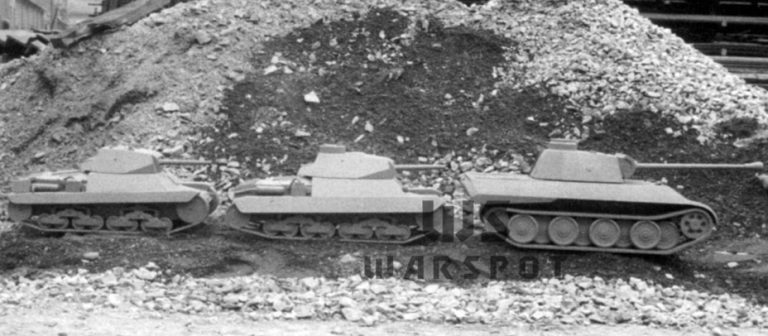 Эти же макеты в сравнении с Pz.Kpfw.Panther Ausf.D. На «Пантеру» итальянцы тоже заглядывались, но хотели машину со своими оружием и моторами