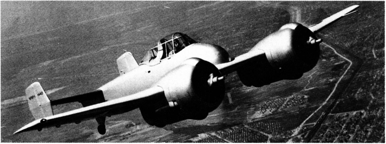 прототип палубного истребителя Grumman XF5F-1 Skyrocket в полете