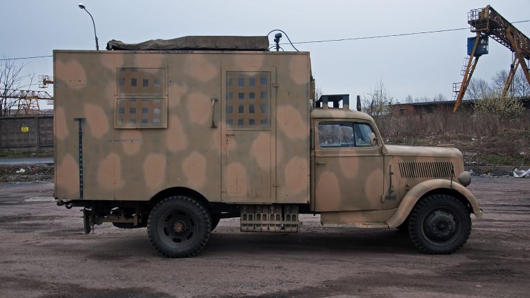 Колёса Второй Мировой. Рабочая лошадка Вермахта. Opel Blitz. Тест-драйв техпомощи на его базе