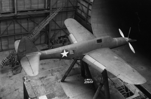 Проект тяжелого истребителя сопровождения Republic XP-69. США