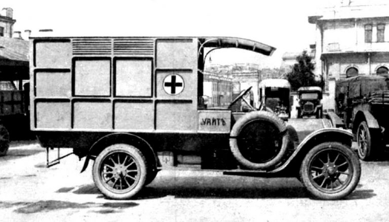 Американский 30-сильный санитарный автомобиль White образца 1915 года