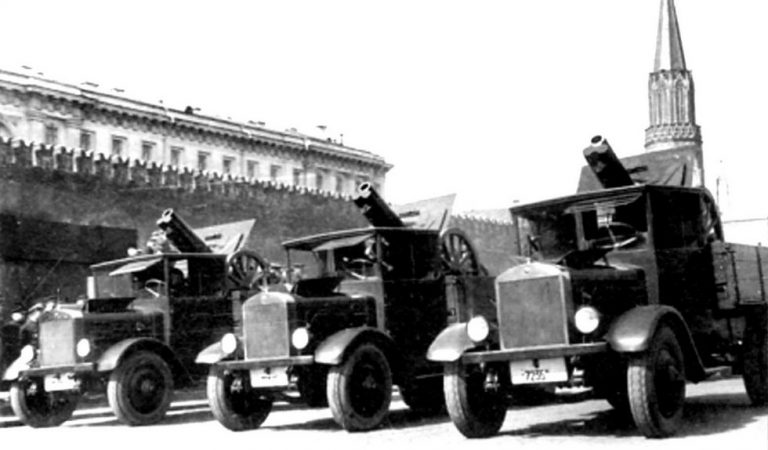 «Наш ответ Чемберлену» или как грузовики ЯГАЗ чуть не довели СССР до мирового лидерства