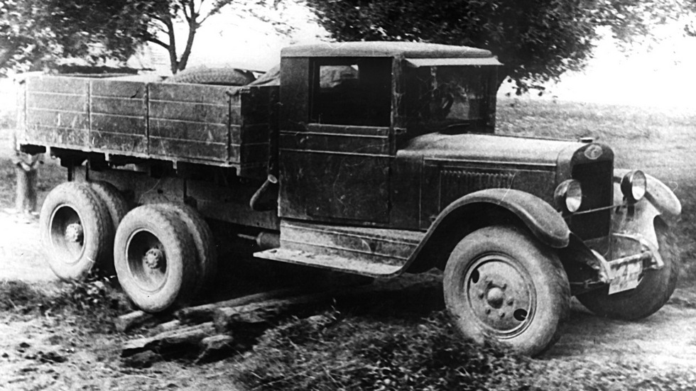 Видео амо. АМО-3 грузовой автомобиль. АМО-2 грузовой автомобиль. АМО-Ф-15 грузовой автомобиль. Грузовик ЗИС 3.