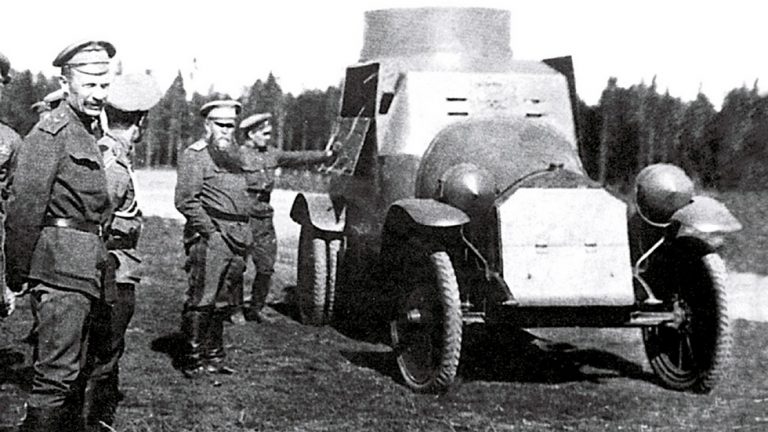 Демонстрация машины Былинского на 45-сильном шасси Mercedes. 1915 год