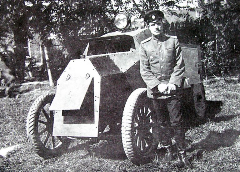 Легкий пулеметный бронеавтомобиль прапорщика Улятовского. 1916 год