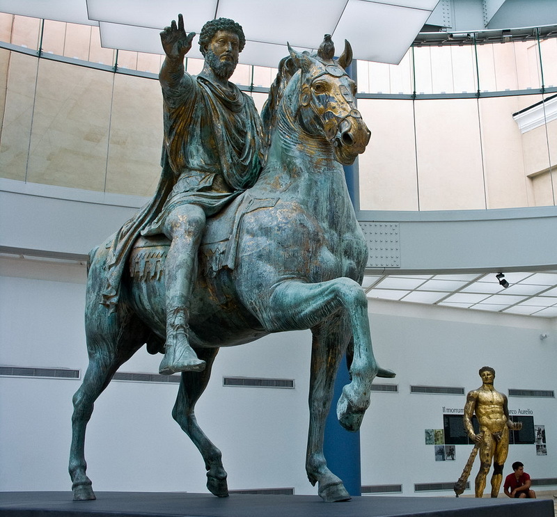 Бронзовая конная статуя Марка Аврелия. Капитолийский музей, Рим. commons.wikimedia.org