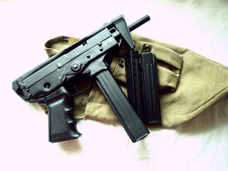 «Русский лес» — пистолет-пулемет «Кедр»