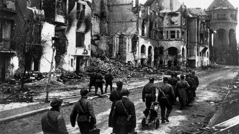 Берлин-1945: бойня или триумф?