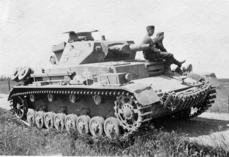 Юрий Пашолок. Pz.Kpfw.IV - узкоспециальный танк широкого профиля