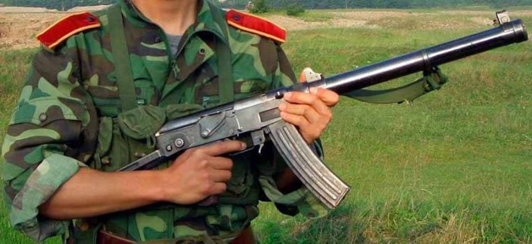 Пистолет-пулемет «Type 64».
