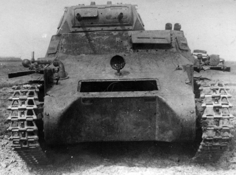 Переделанные танки почти не отличались от обычных Pz.Kpfw.I Ausf.B