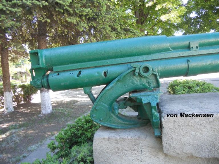 76.2 мм орудие обр. 1902 г. на капонирном лафете обр. 1932 года