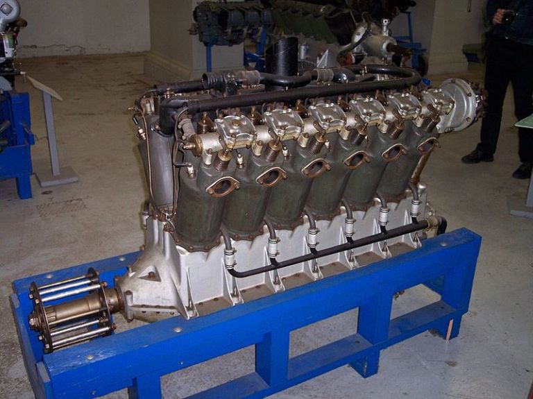 Двигатель «Либерти» L-12