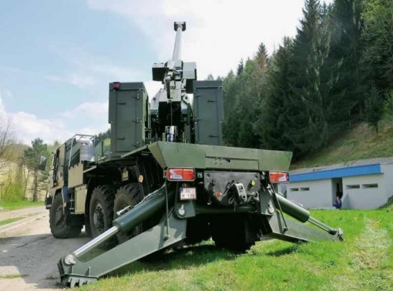 Новейшая 155-мм самоходная колёсная гаубица EVA. Словакия